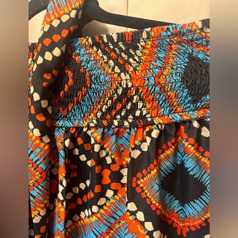 Geometric Patterned  halter Maxi Dress - Picture 7 of 7